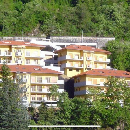 Appartamento Con Bellissima Vista Campione dʼItalia Exteriör bild